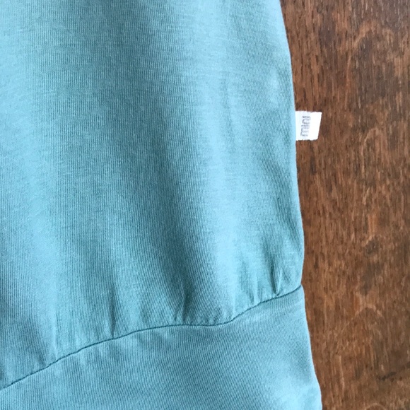 Unisex short leaves romper - Picture 6 of 6